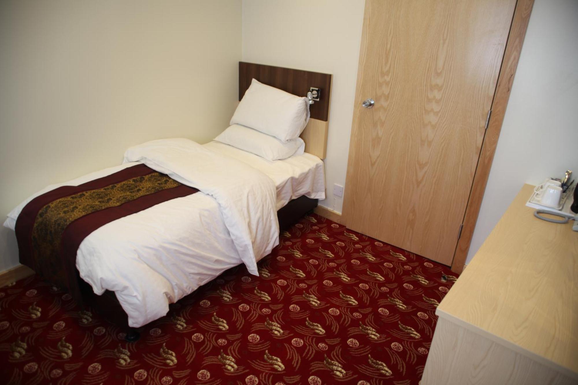 Cambridge Hotel Huddersfield Quarto foto